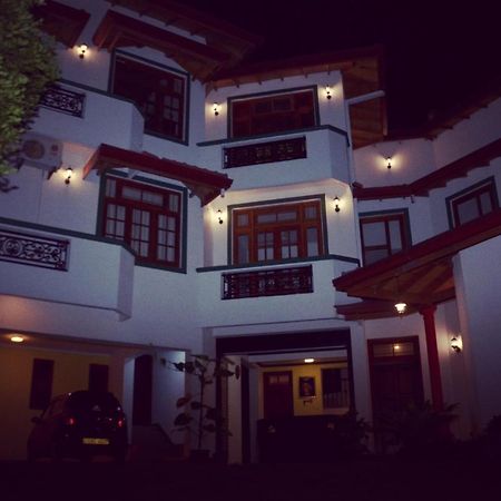 Hotel Mandakini Battaramulla Luaran gambar