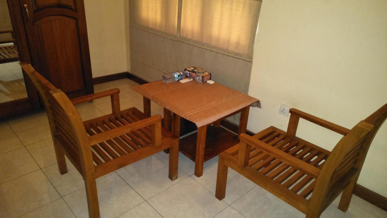 Hotel Mandakini Battaramulla Luaran gambar